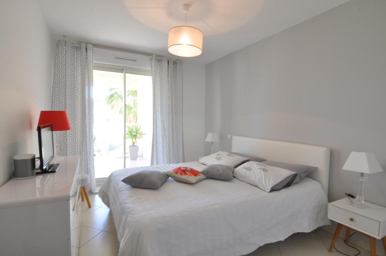 Elegant One-Bedroom Apartment With Swimming Pool - Stayinantibes - Le Vallon Luaran gambar